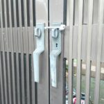 武蔵野市 門扉修理の作業写真