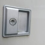 あきる野市 物置鍵交換作業の写真
