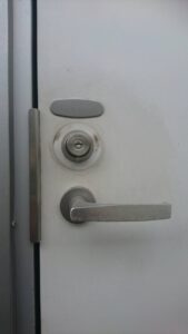八王子市 鍵交換の作業写真1