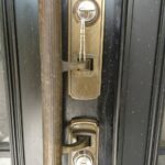 稲城市 MIWA同一シリンダー交換の作業写真