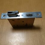 あきる野市 錠前不具合の作業写真