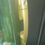 日野市 玄関鍵交換の作業写真