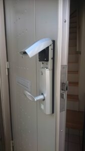 立川市 カードキー設定変更依頼の作業写真2