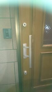 青梅市 錠前交換の作業写真3