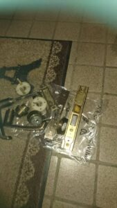 八王子市 錠前交換の作業写真2