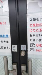 八王子市 デジタル錠新規取り付けの作業写真1