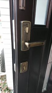 あきる野市 錠前交換の作業写真2