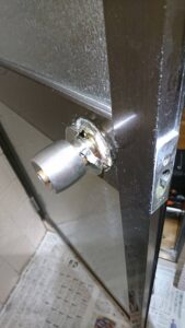 埼玉県所沢市 浴室錠交換の作業写真