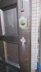 立川市 錠前新規取り付けの作業写真2