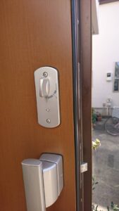 西東京市 錠前交換の作業写真2
