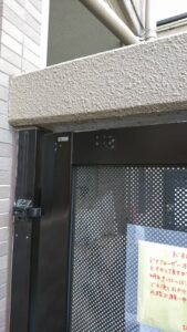 立川市 ドアクローザー交換の作業写真2