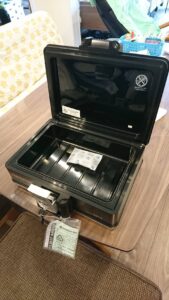 東大和市 ㈱エーコー 金庫販売の作業写真2