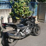 国立市 HONDAバイク メットイン解錠の作業写真2
