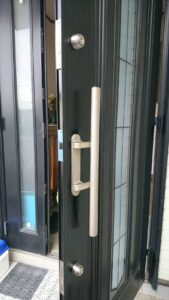 武蔵村山市 玄関ドアシリンダー交換の作業写真3