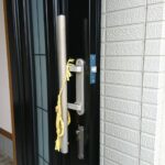 武蔵村山市 玄関ドアシリンダー交換の作業写真2