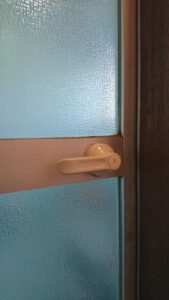 八王子市 浴室鍵解錠と交換の作業写真2