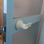 八王子市 浴室鍵解錠と交換の作業写真3