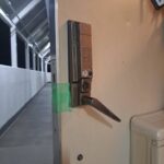 小平市 玄関ドア不具合解錠の作業写真1