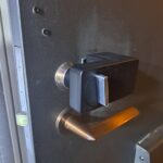 八王子市 玄関ドア解錠の作業写真
