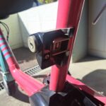 立川市 電動自転車鍵解錠の作業写真2