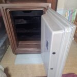福生市 金庫解錠の作業写真2