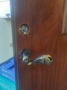 日野市 錠前修理作業の写真1
