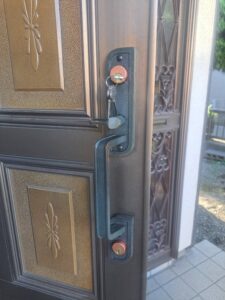瑞穂町 シリンダー交換の作業写真2