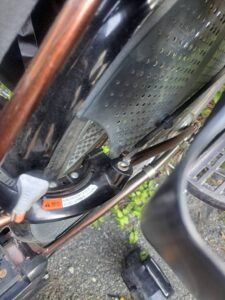 武蔵村山市 電動自転車鍵開錠の作業写真3