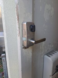 昭島市 錠前本体交換の作業写真2
