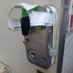 府中市 玄関ドア開錠の作業写真1
