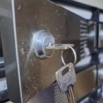 八王子市 ポスト錠開錠交換の作業写真1