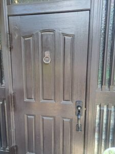 八王子市 玄関錠前交換の作業写真3