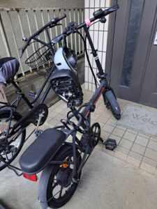 瑞穂町 電動自転車鍵作成の作業写真1