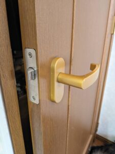八王子市 室内錠前取り付けの作業写真1