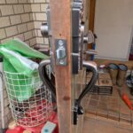 あきる野市 鍵紛失による錠前交換の作業写真4