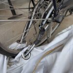 多摩市 自転車ワイヤーロック解錠の作業写真1
