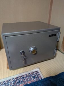 西多摩郡日の出町 家庭用金庫ダイヤル解錠の作業写真1
