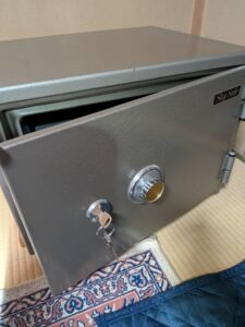 西多摩郡日の出町 家庭用金庫ダイヤル解錠の作業写真2