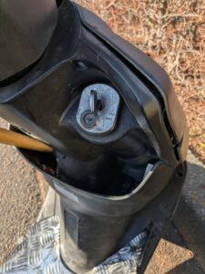 立川市 台湾製バイク鍵作成の作業写真3