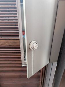 あきる野市 ポスト錠番号調べ作業の写真2